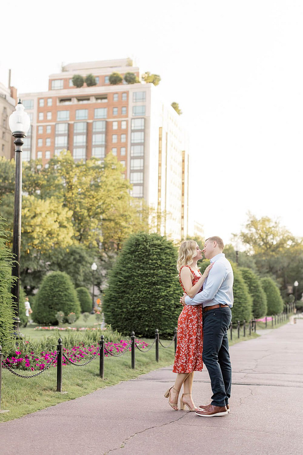 Engagement Session in downtown Boston - photo 31