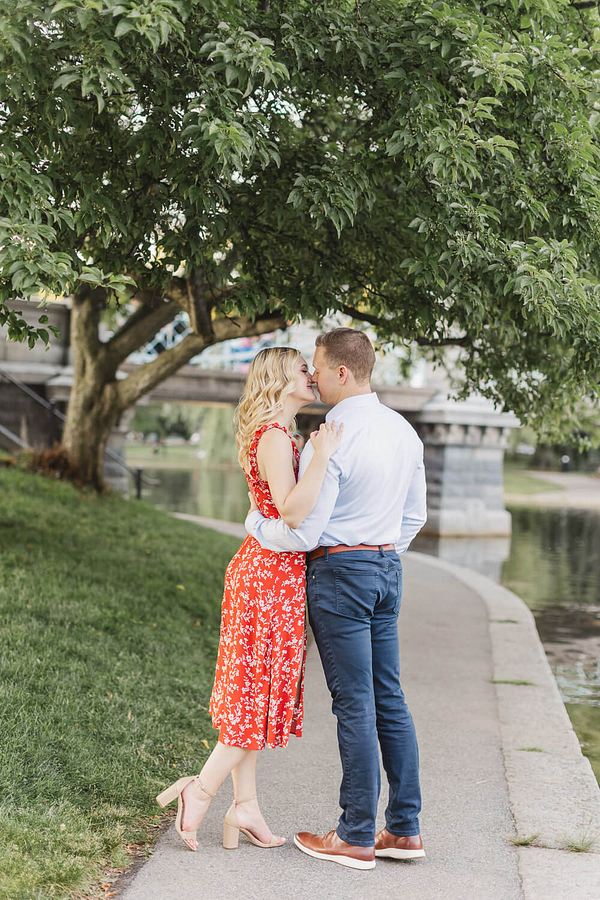 Engagement Session in downtown Boston - photo 3