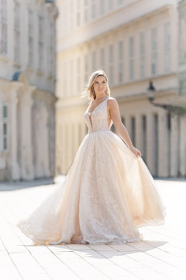 Wedding Dress Editorial :: Gali Las Bridal - photo 1