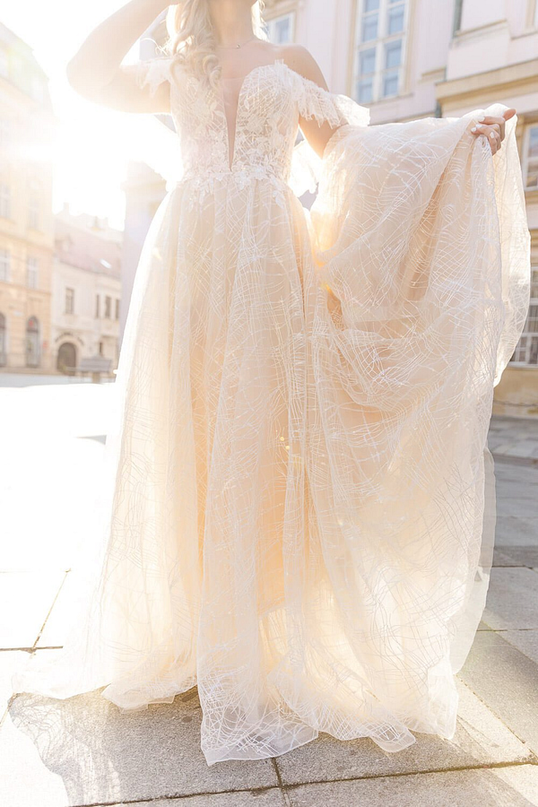 Wedding Dress Editorial :: Gali Las Bridal - photo 17