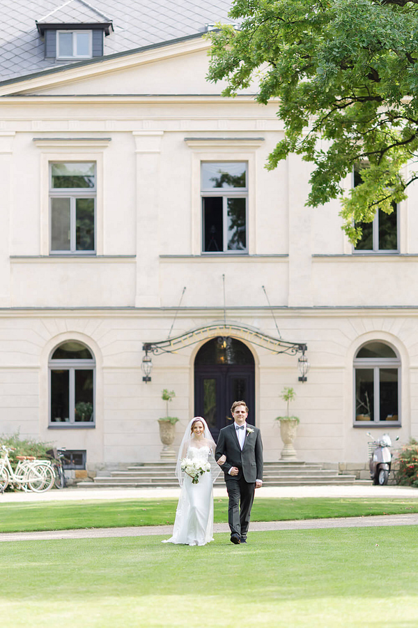 Prague wedding in Chateau Mcely - photo 52
