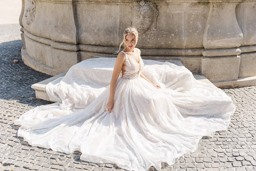 Wedding Dress Editorial :: Gali Las Bridal - photo 2