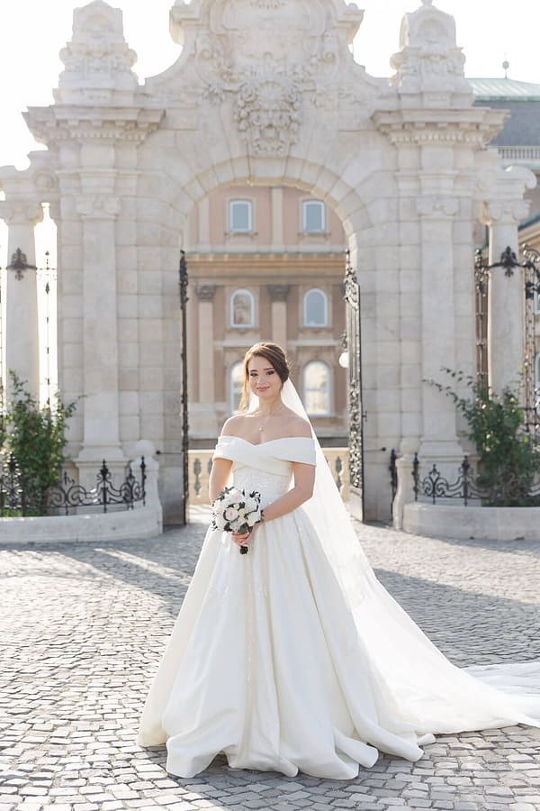 Budapest’s Ultimate Guide to Stunning Wedding Portraits - photo 4