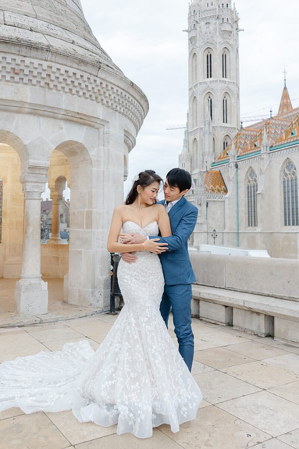 Creative Budapest Pre Wedding Photoshoot - photo 17
