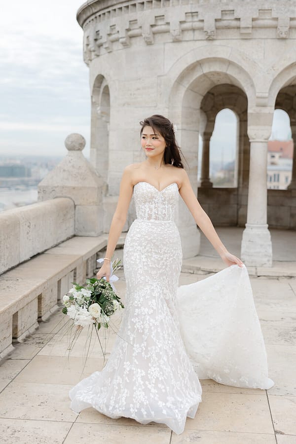 Creative Budapest Pre Wedding Photoshoot - photo 47